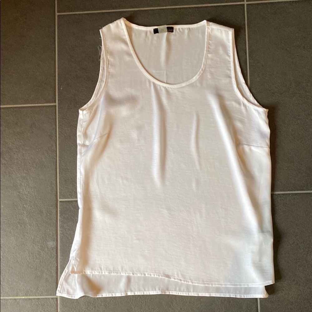 White-light cream Sleeveless Top